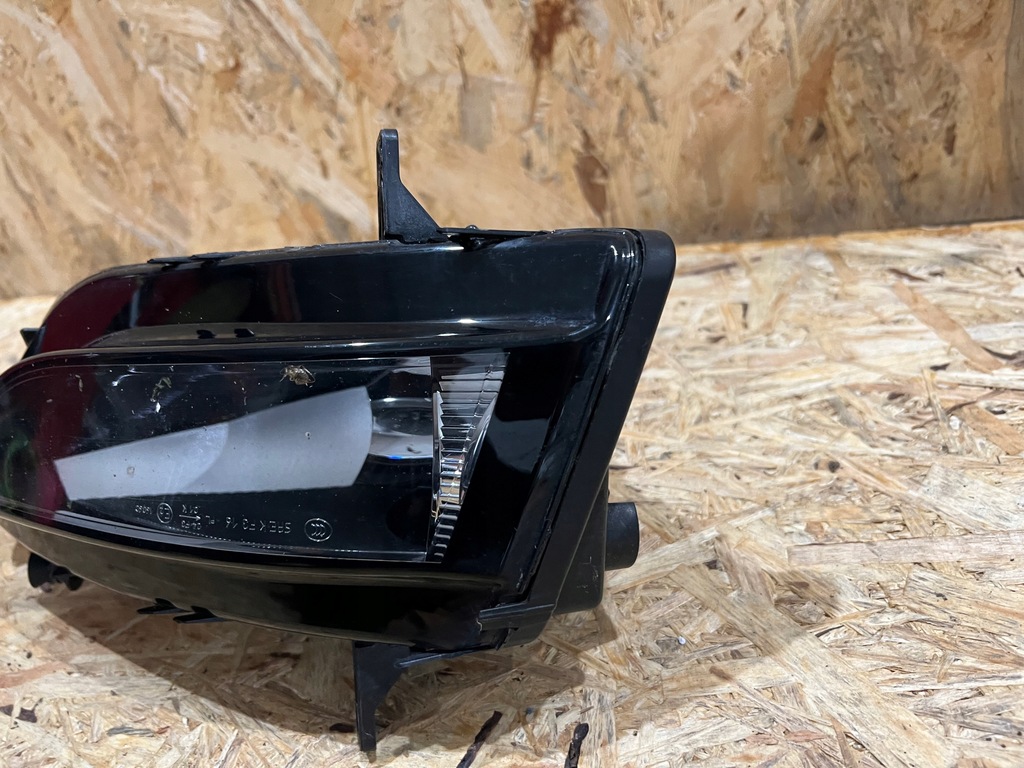 фото №5, Протитуманна фара правий перед volkswagen golf vii 5g0 lift