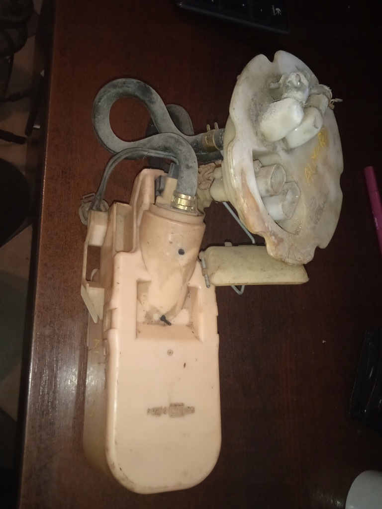 фото №1, Nissan micra k11 1.4 помпа пального