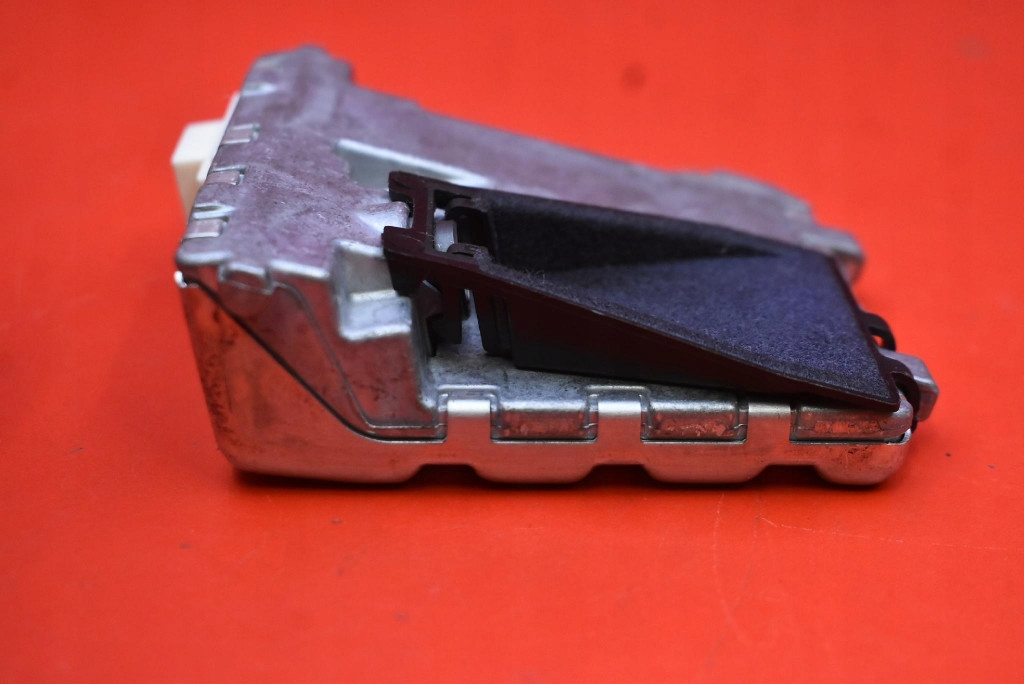 Камера радар стекло перед передней f1ft-19h406-ad ford focus mk3 рестайлинг  14-20 с Разборки