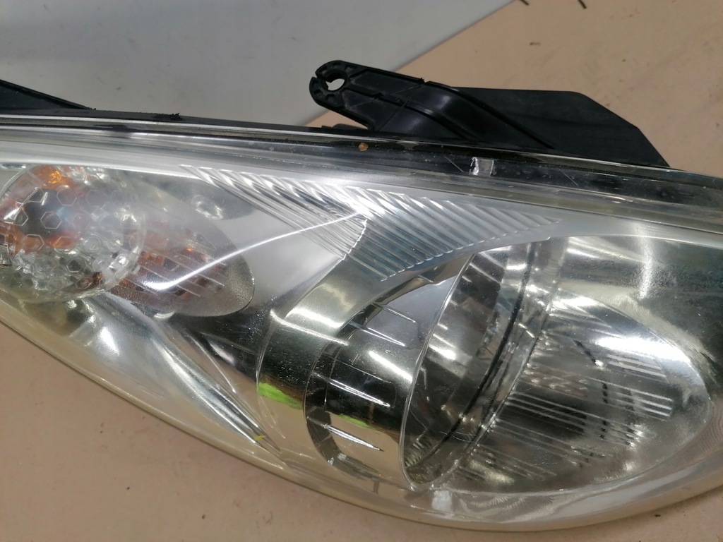 фото №6, Лампа права перед hyundai i i20 08-12 uk