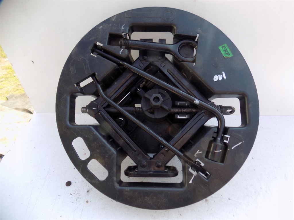 фото №1, Домкрат подъемник болт ключ набор комплект hyundai i10