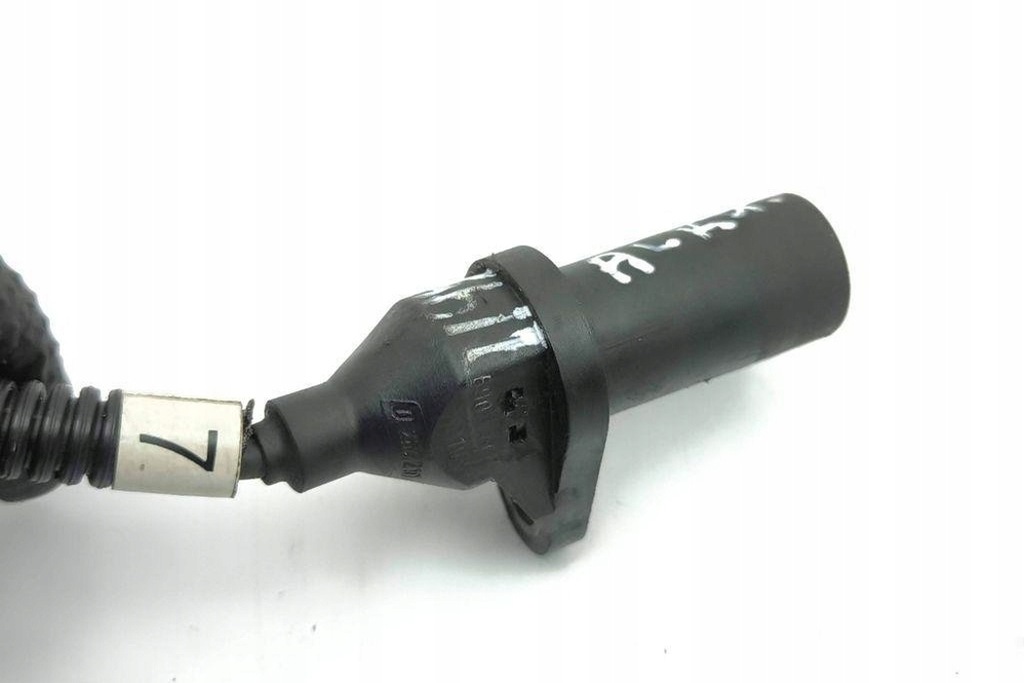 фото №7, Датчик положение вала коленчатого maserati quattroporte v 0261210 4.3l