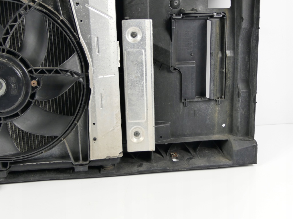 Ремень передний усилитель передний радиатор воды вентилятор peugeot 208 12-15 Цена