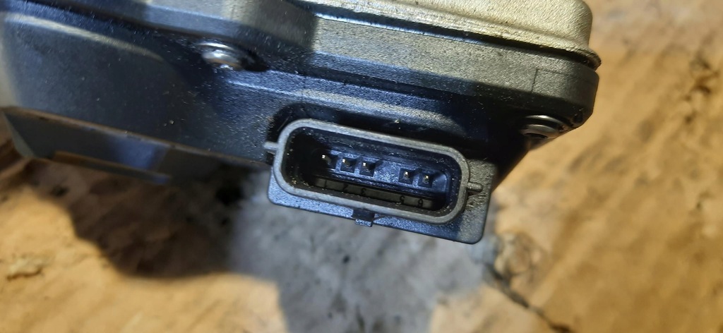 фото №8, Клапан egr дроссельная заслонка 2.0d jaguar xe g4d35h273ca