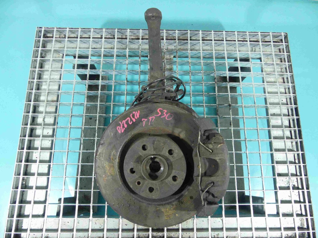 фото №1, Поворотный кулак правая ступица перед 2.4 jtd alfa romeo 156