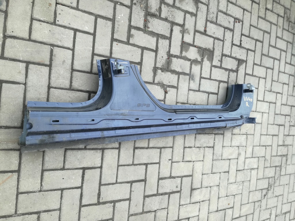 фото №2, Volvo v40 ii 2012 - 2019 rok поріг правий