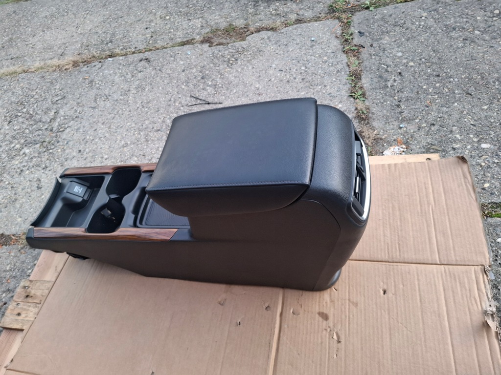 фото №6, Honda crv cr-v cr v 5 v 18- 19- туннель подлокотник панель кожа идеальное состояние