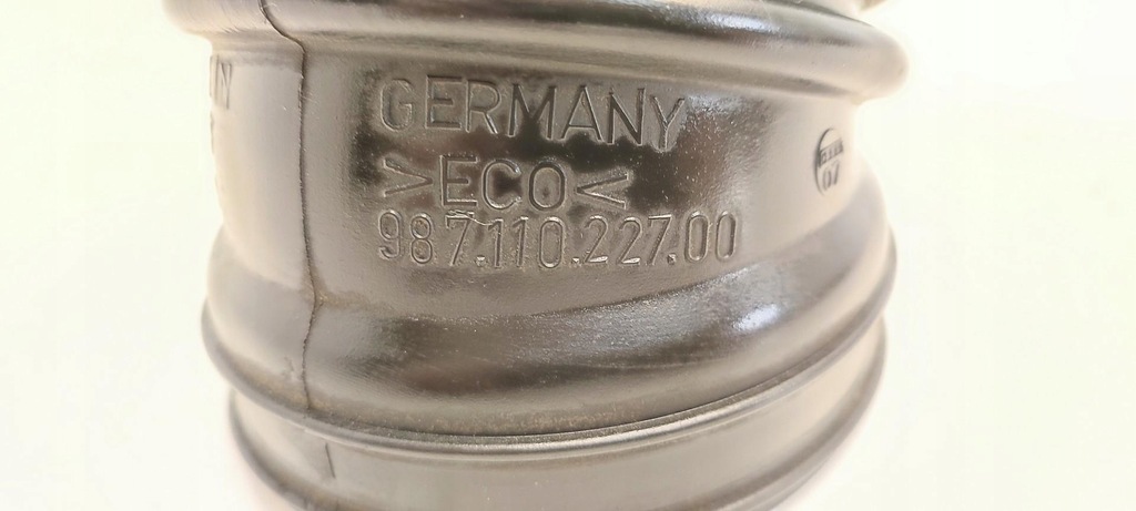 фото №2, Porsche cayman 987 труба повітрозабірник повітря 98711022700