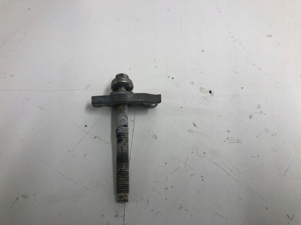 фото №6, Opel vivaro 2016 кронштейн / крепления форсунки