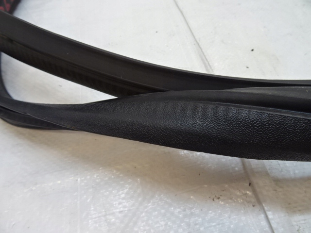 фото №6, Peugeot 108 citroen c1 ii toyota aygo ii левая прокладка дверь передних