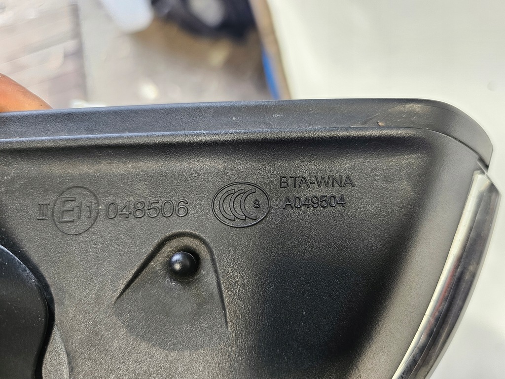 фото №13, Дзеркало корпус дзеркало volvo xc40 праве 2017 - 15 pin pinów