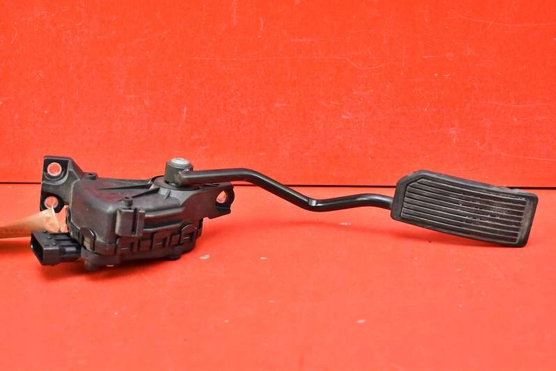 фото №5, Потенціометр педаль газу eu 18002au410 nissan primera p12 1.8 16v 116 km