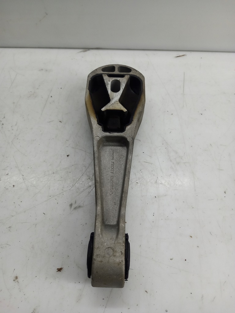 фото №1, Кронштейн silniaka volvo v40 ii 2,0d d2 31359642