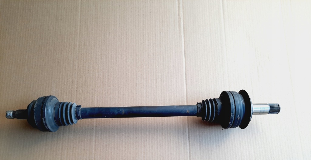 фото №1, Mercedes c-klasa w205 c350e 2.0 cgi hybrid привідний вал права задня задня