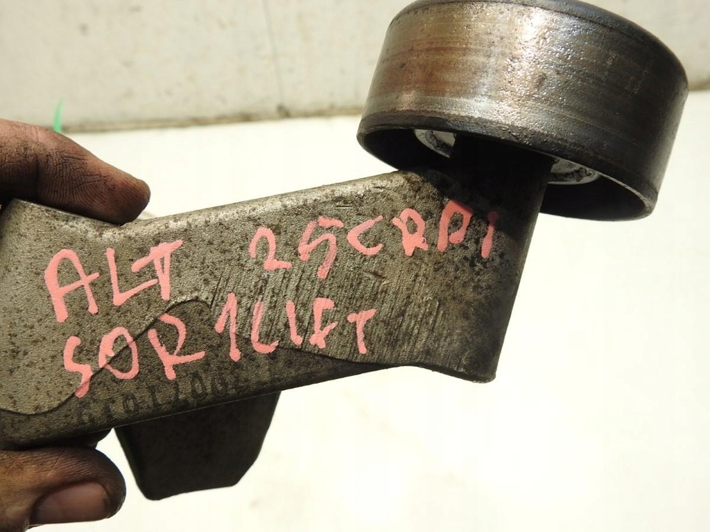 фото №2, Кронштейн основание генератора kia sorento i 2.5 crdi