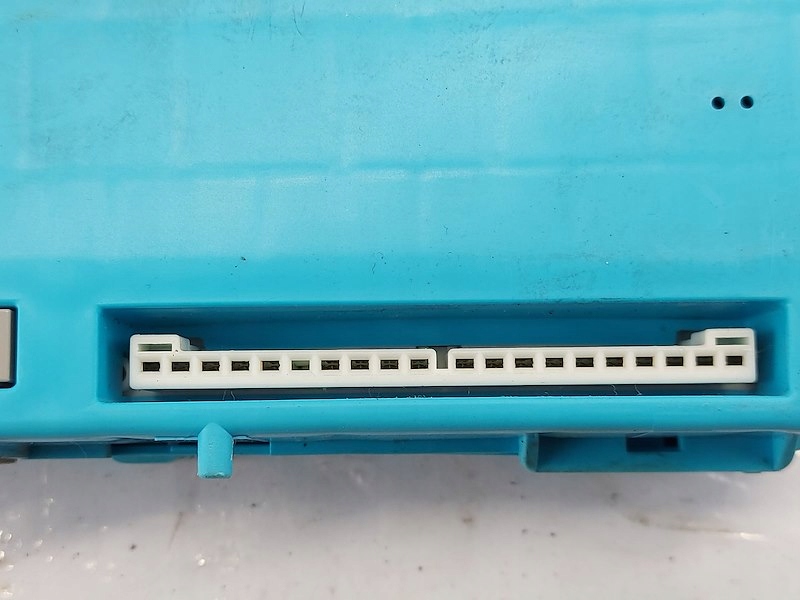 фото №8, Коробка модуль bsi mr587875 etacs mitsubishi outlander i cu_w 2.0 16v 4wd