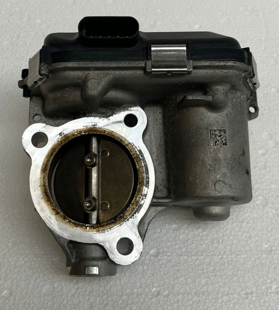 фото №2, Дросельна заслінка 059131477m audi q8