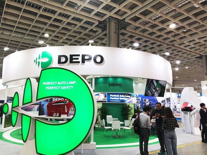 фото №3, Лампа задня ford ranger 04.02-07.12 le