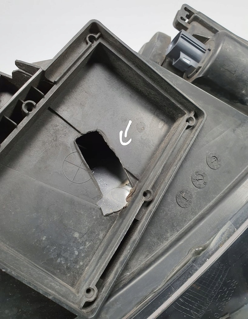 фото №8, Лампа левая передняя перед volvo xc90 i europa