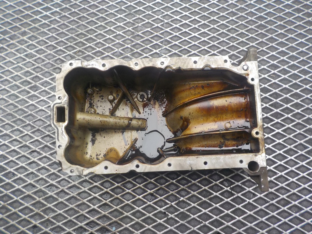 Купить Opel astra j поддон масляная 55562729 55568035