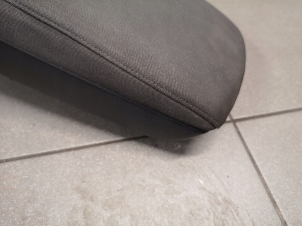 фото №8, Подлокотник средний материал audi a6 c6