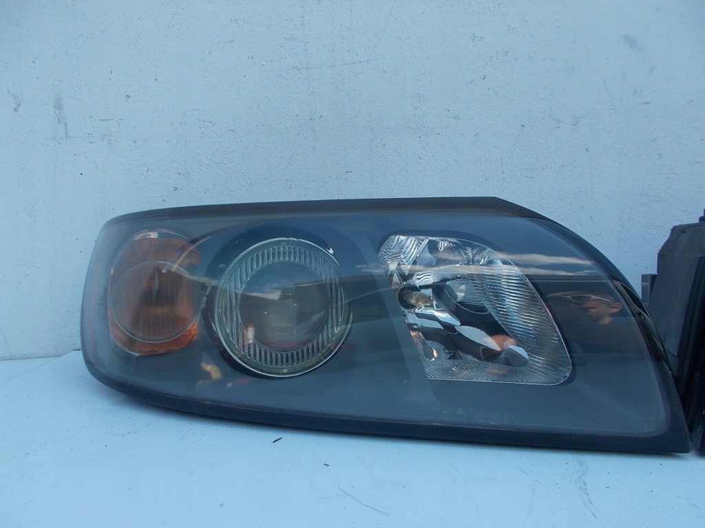 фото №2, Фара volvo s40 ii v50 04-07 kpl europa eu