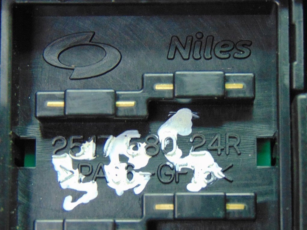 фото №8, Renault koleos i 2.0 dci 09r кнопка тормоза post