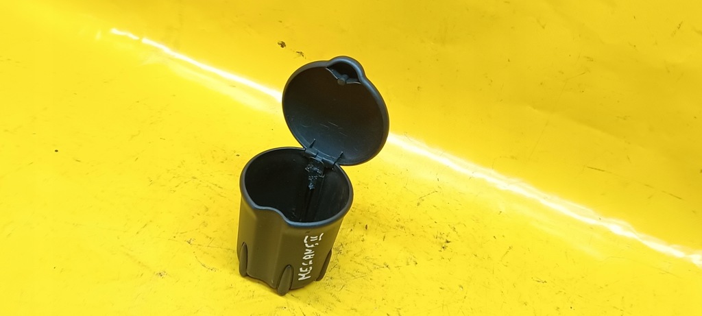 фото №7, Попільничка megane ii 8200079133