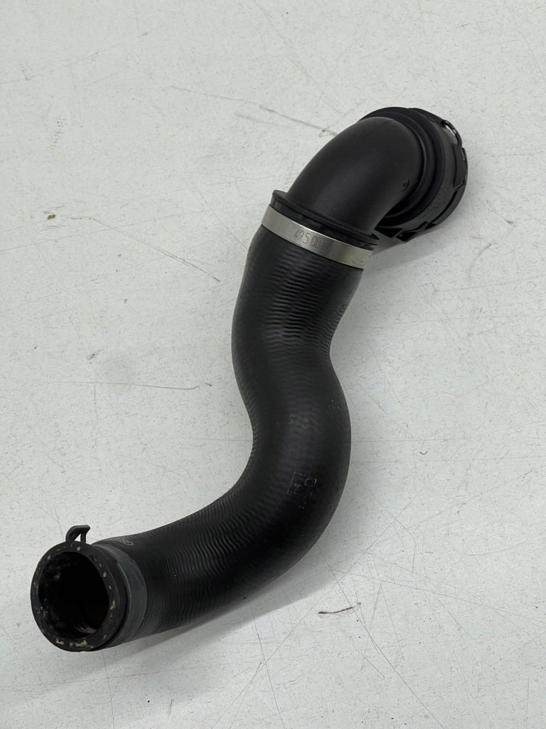 Audi a6 c7 3.0 tdi шланг труба пабтрубок  шланг патрубок радиатора воды Недорого