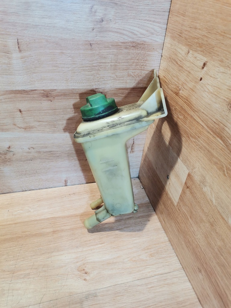 фото №1, Бачок підсилювача audi a6 c5 8d0422373c