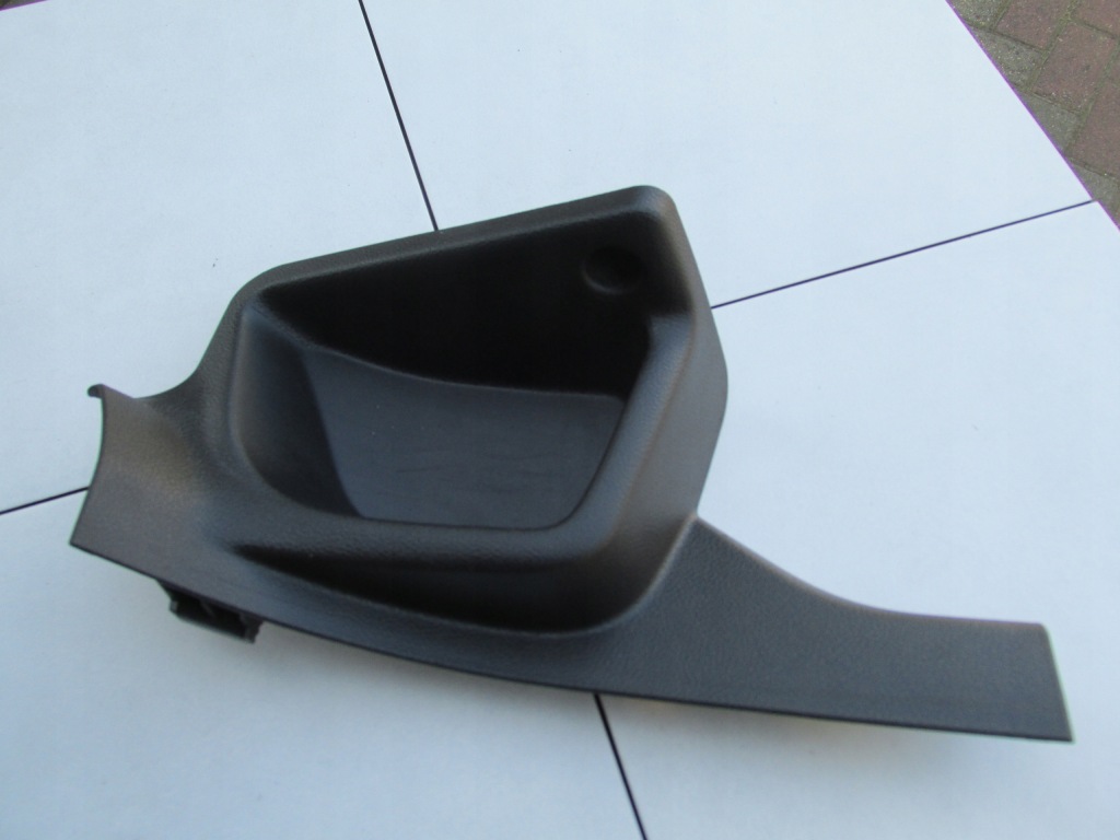 Platik накладка стойка порог задняя focus mk3 универсал hb в Украине