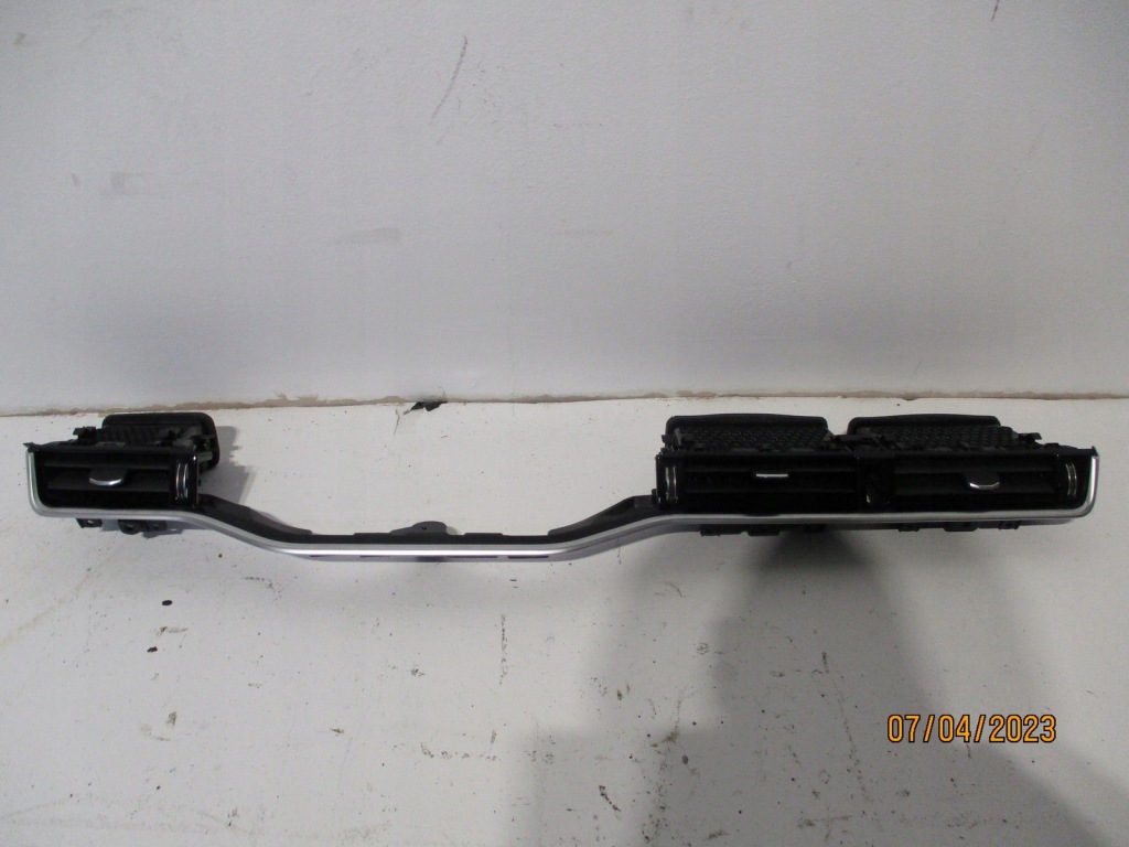фото №1, Молдинг консолі evoque ii k8d2-01413a