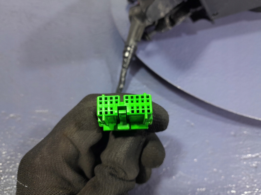 фото №7, Volvo v60 i s60 ii зеркало левая 8 pin eu 426-26