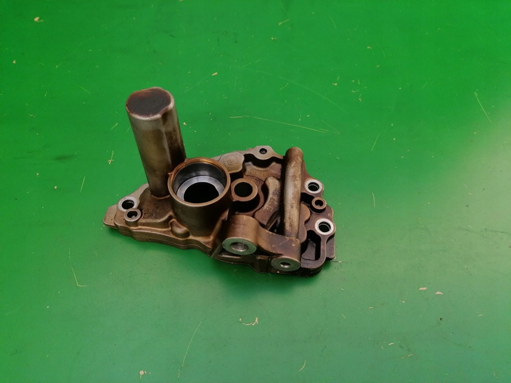 Корпус насоса оливи bmw e90 e92 325i n52b25 2.5 n52 Ціна