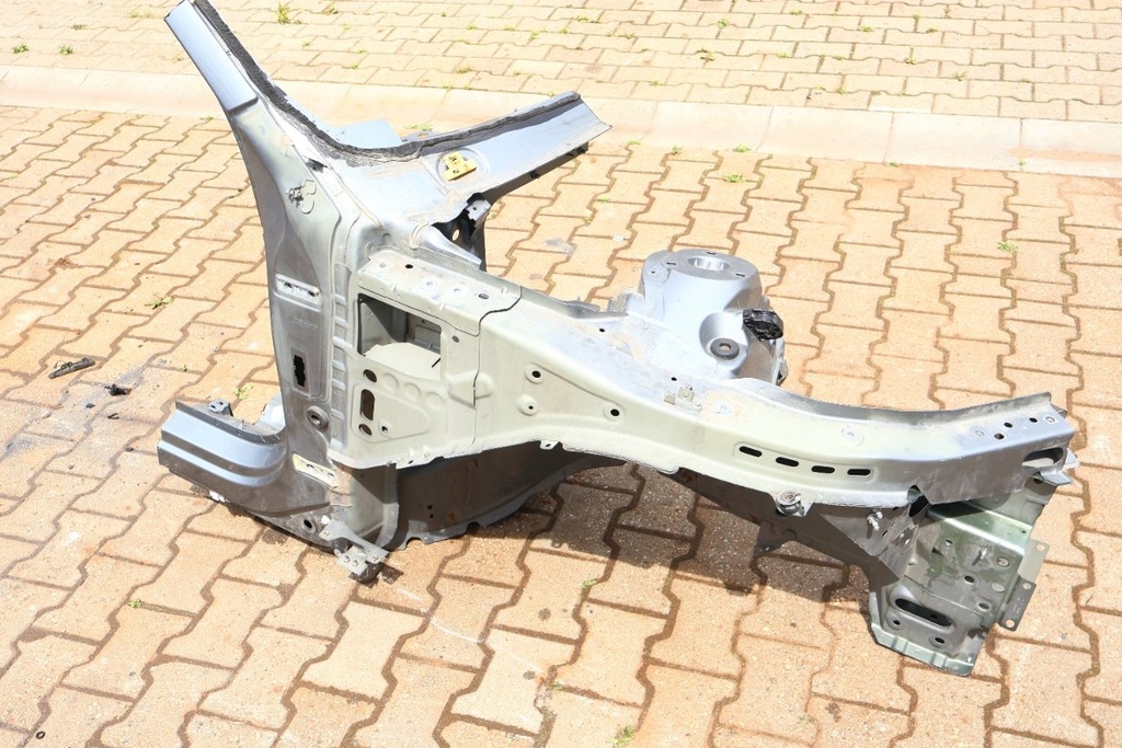 фото №2, Volvo xc60 ii четверть правая перед 714