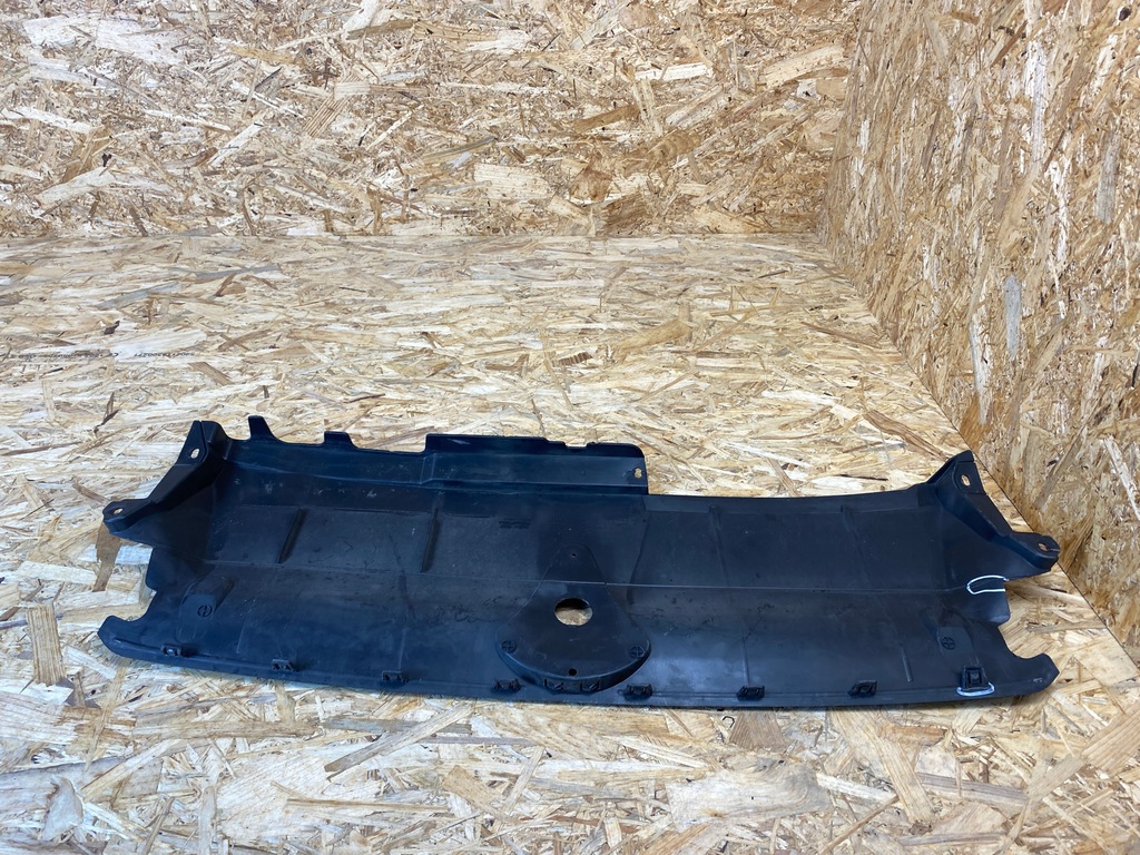 фото №10, Накладка захист поперечина передній audi a6 c8 4k0807081 2018-