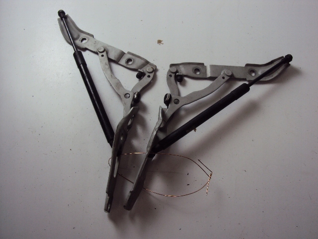 фото №1, Петли крышки задняя bmw serii 3 e92