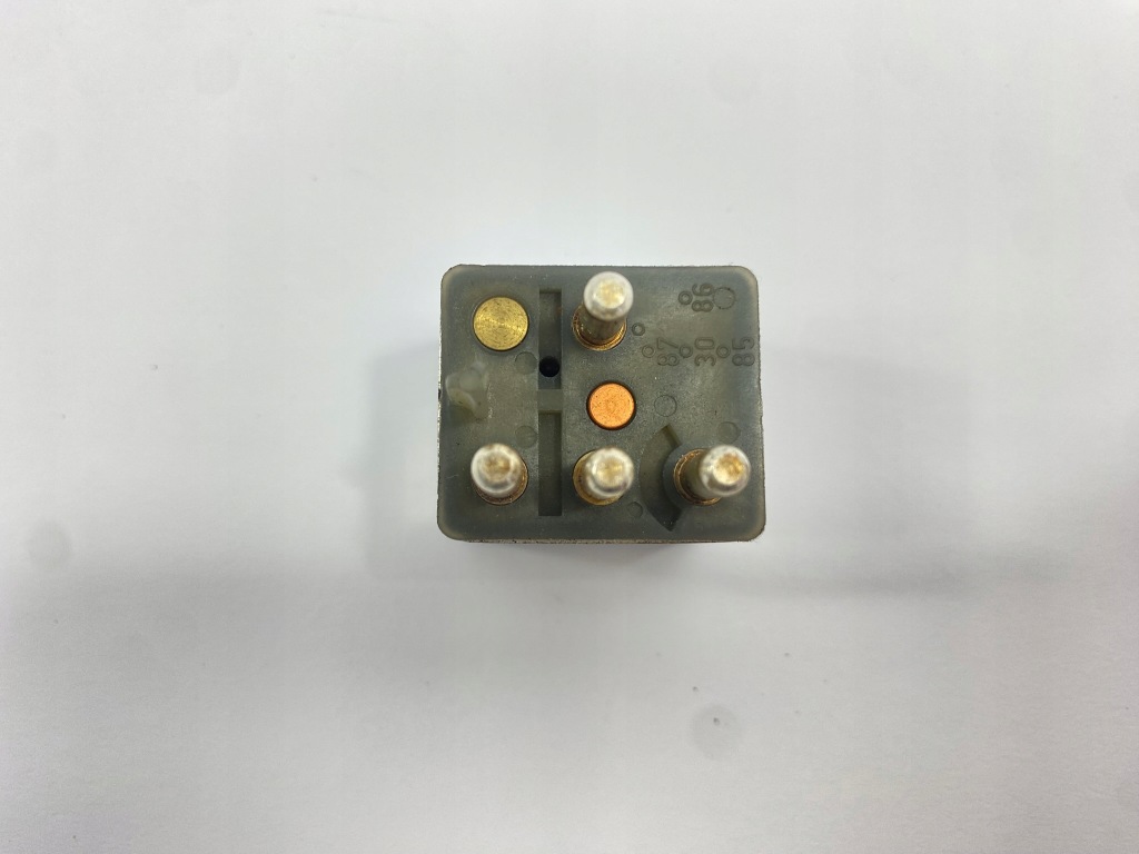 Реле mercedes w124 w126 r129 w140 899856 12v 30a 0015425919 Недорого