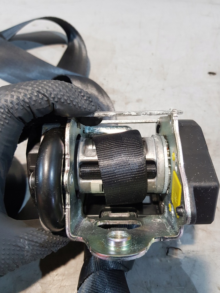 фото №11, Pas безпеки правий перед skoda rapid ii оригінальний номер 621493000