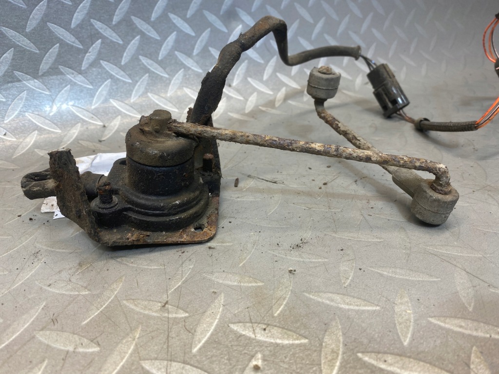 фото №3, Датчик вирівнювання ксенон задня range rover ii p38 оригінал