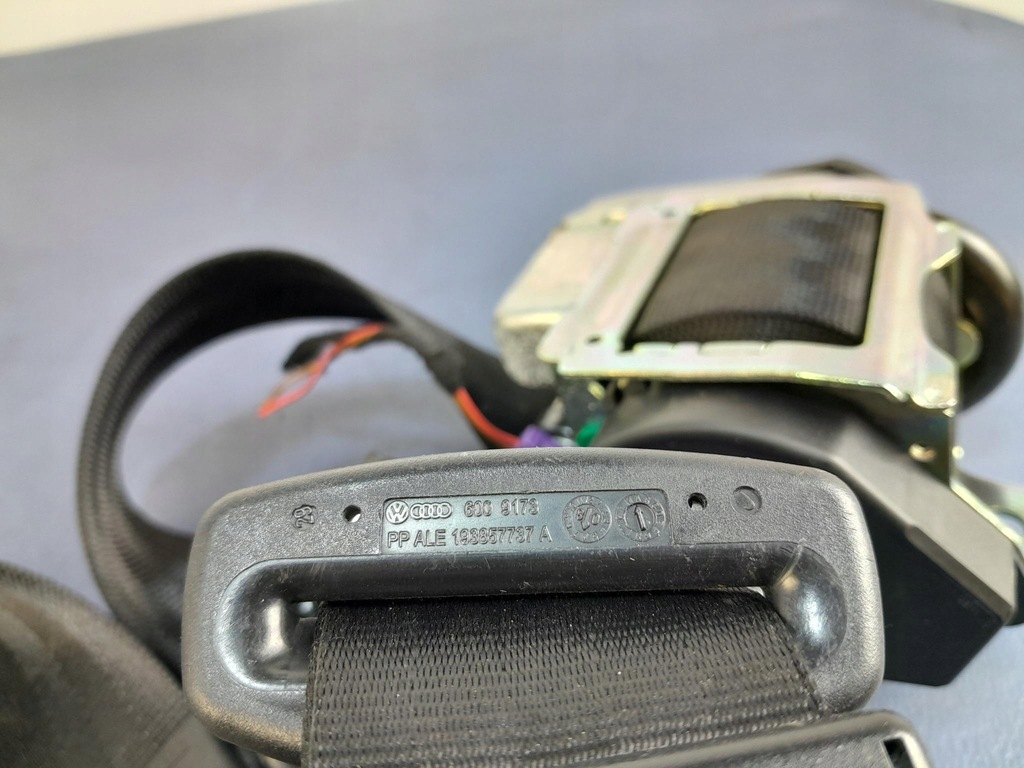 фото №4, Audi a8 d3 pas безопасности перед правый