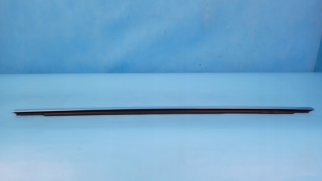 фото №7, Mercedes eqe 350+ 23r молдинг уплотнитель дверь левый задняя a2957303100