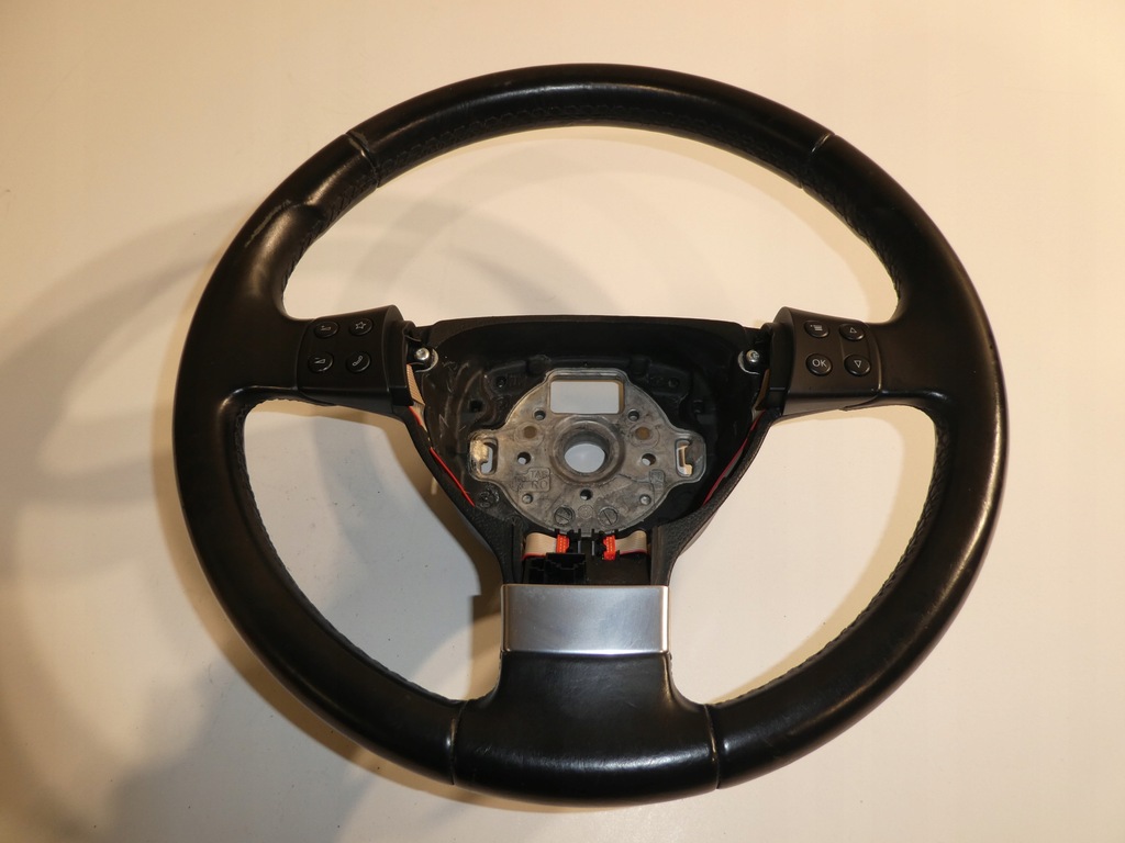 фото №1, Воздуховод vw golf v touran plus passat b6