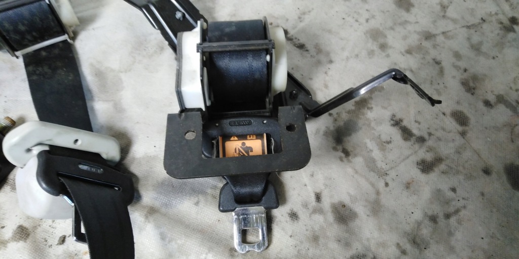 фото №2, Mazda 5 cr 05r pas безопасности задняя ii ряд euro