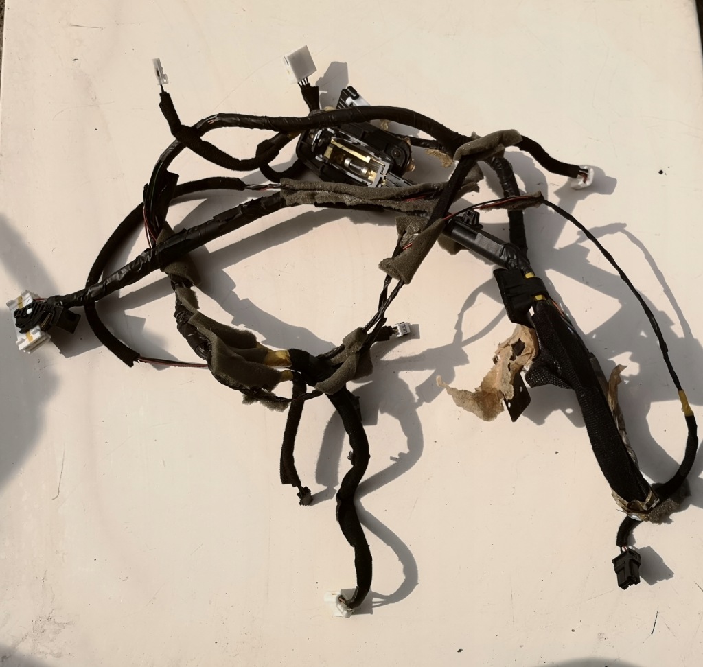 фото №1, Tucson iii lift електропроводка стельовий