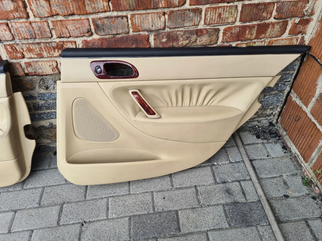 фото №4, Комплект обшивка дверей peugeot 607