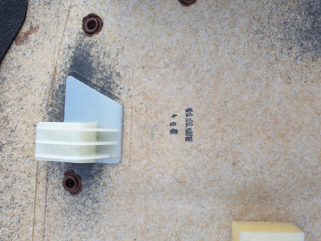 фото №12, Захист корпус сидіння задня спинка audi a7 4g оригінальний номер