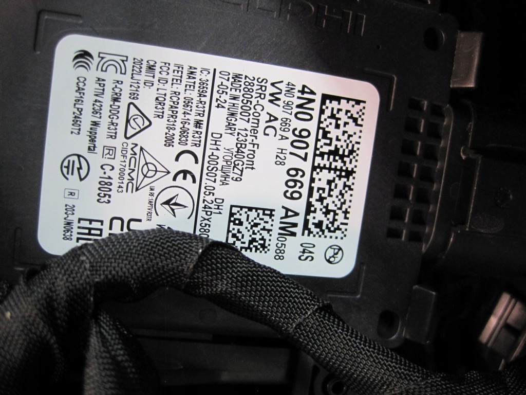 Бампер vw touareg 760 рестайлінг  камера ксенон 6 pdc модуль 24r перед передній в Україні