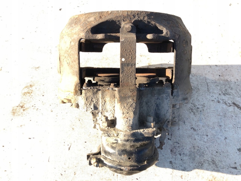 фото №1, Суппорт левый перед renault trucks midlum 6.2 215km хэтчбек