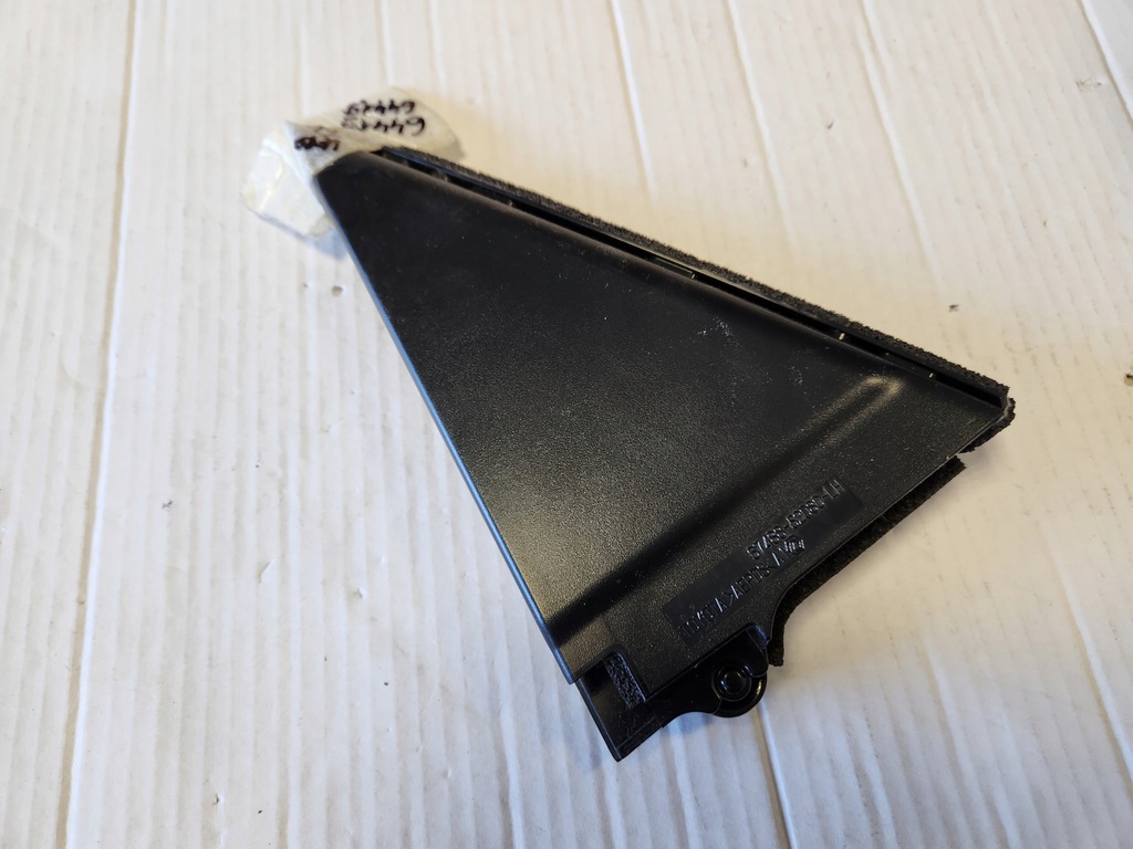 фото №1, Треугольник дверь задняя левый toyota verso-s новый oryg. 67488-52080